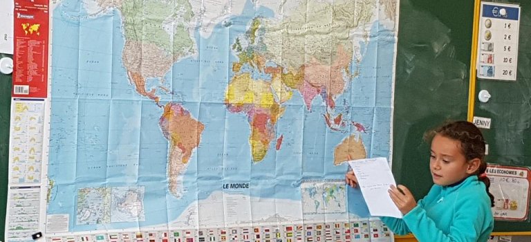 Mon exposé du voyage à ma classe de CE2 présentation Fleur CE2